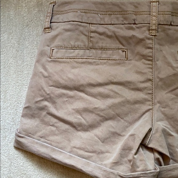 American eagle shorts. Size 4. Only worn once. - Picture 4 of 4